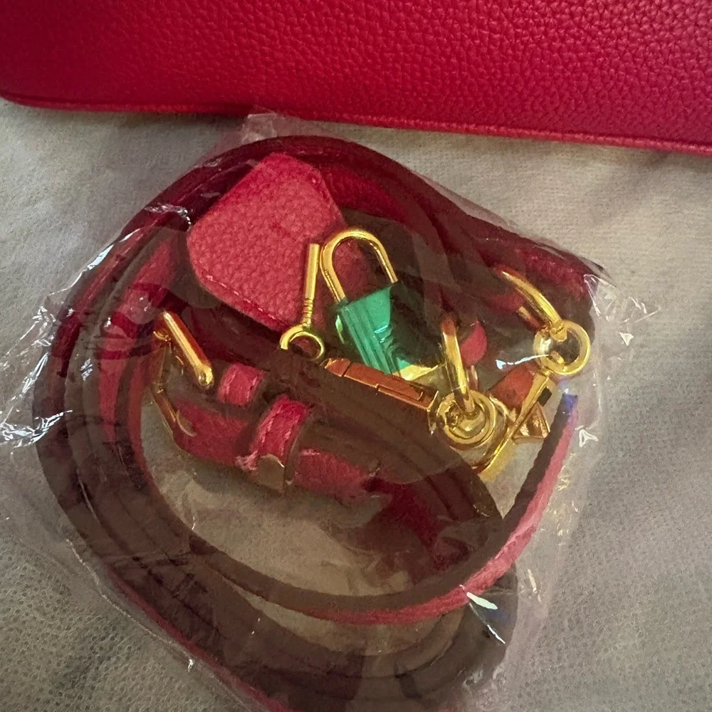 Vibrant Fuchsia Satchel Bag - Picture 6 of 12